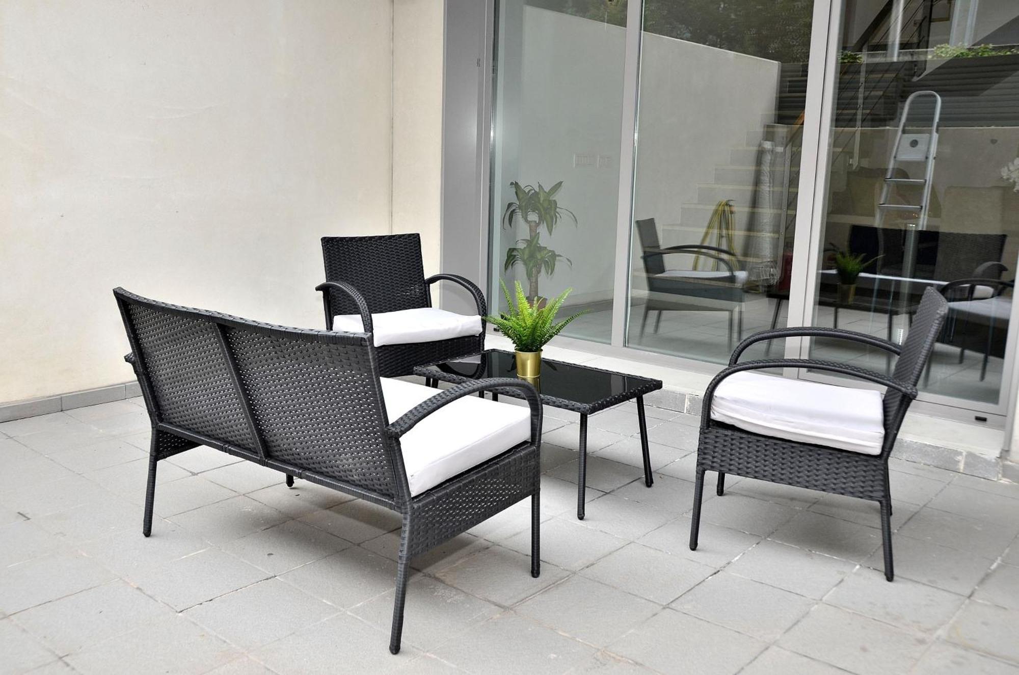 Oshun Sanchinarro Apartment Madrid Exterior photo